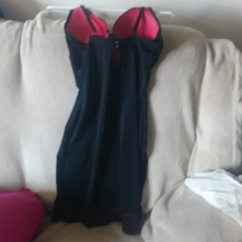 Intimate - Picture 2 of 2